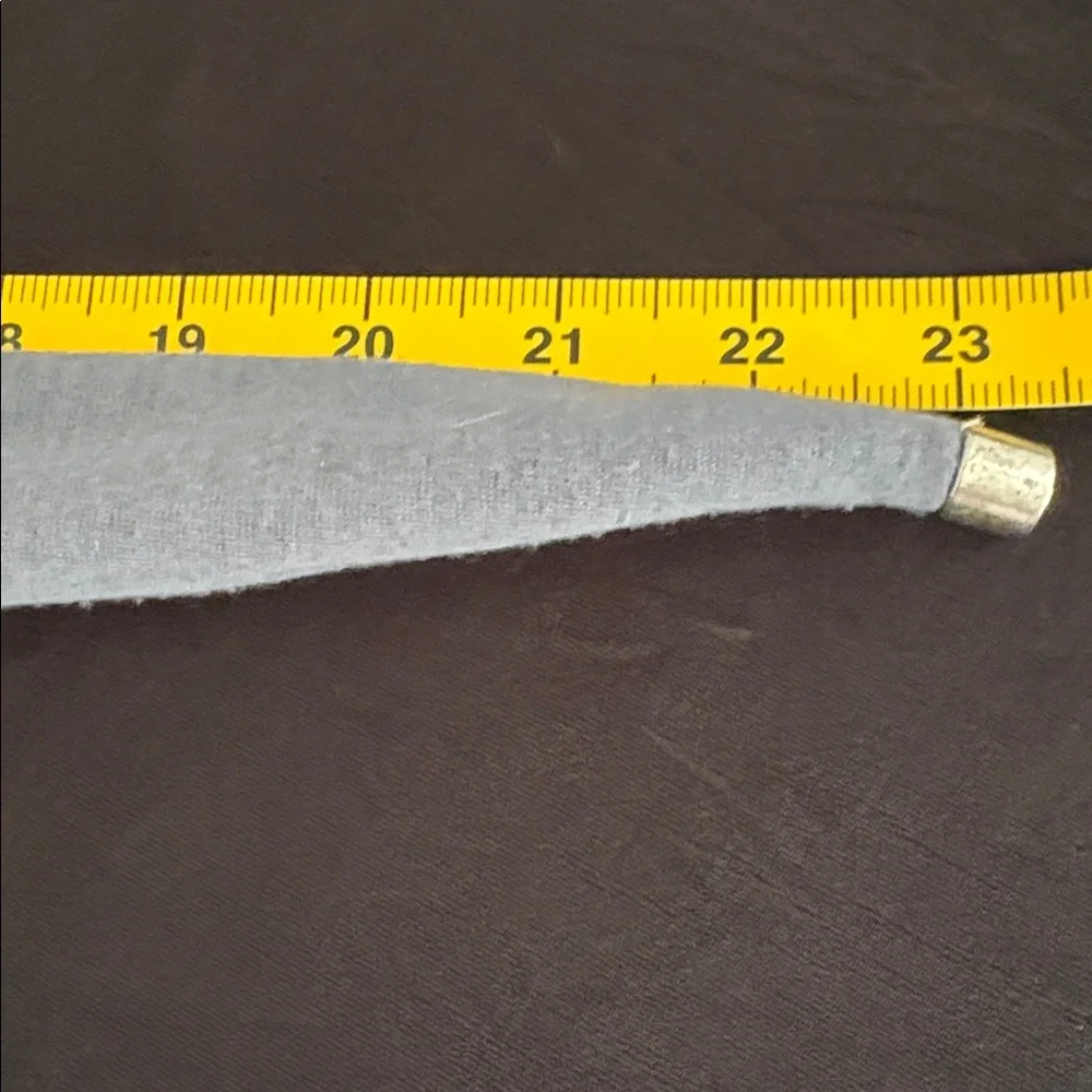 Elegant Blue Pendant Necklace, missing a stone on pendant - Picture 7 of 11